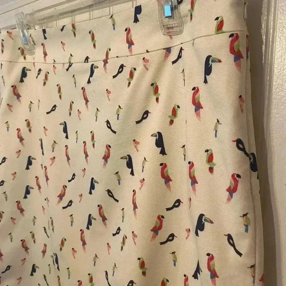 Talbots scalloped toucan